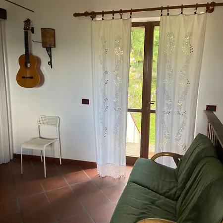Bed & Breakfast Stanza Nel Bosco Canova Di Biforco 3*