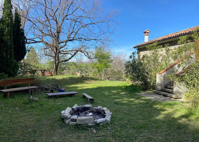 Bed & Breakfast Stanza Nel Bosco Canova Di Biforco 3*